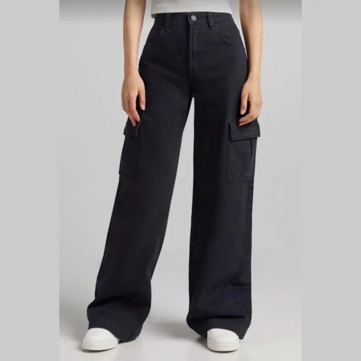 High-Waist Black Straight-Leg Cargo Jeans